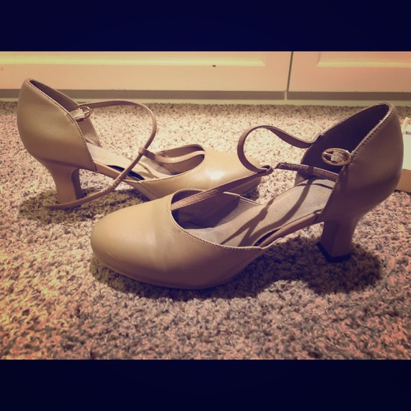 Bloch Shoes - Splitflex Bloch character heels